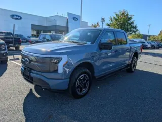 Ford F-150 Lightning 2023 Tracción AWD XLT 4 puertas SuperCrew caja larga de 5,5 pies