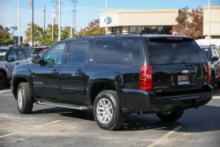 Chevrolet Suburban 2011 4x4 LT 4dr SUV