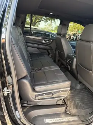 Chevrolet Suburban 2023 4x2 RST 4dr SUV