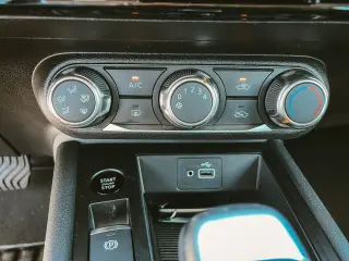 Nissan Kicks Play 2025 S 4dr Crossover