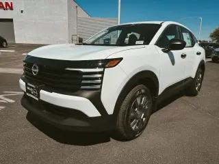 Nissan Kicks Play 2025 S 4dr Crossover