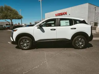 Nissan Kicks Play 2025 S 4dr Crossover