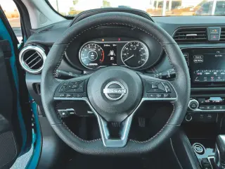Nissan Versa 2025 SR 4dr Sedán