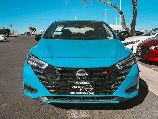 Nissan Versa 2025 SR 4dr Sedán