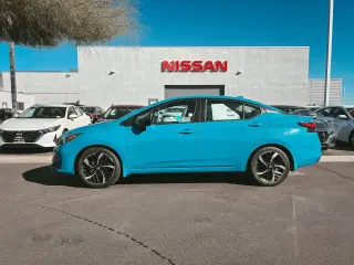 Nissan Versa 2025 SR 4dr Sedán