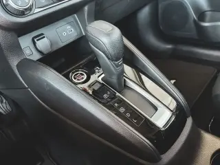Nissan Versa 2025 SV 4dr Sedán