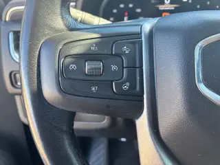 GMC Yukon 2022 4x4 SLT 4dr SUV