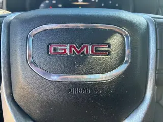GMC Yukon 2022 4x4 SLT 4dr SUV
