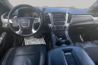 GMC Yukon XL 2017 4x2 SLT 4dr SUV