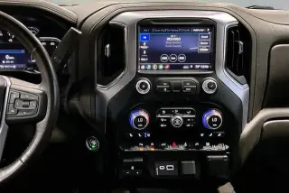 GMC Sierra 1500 2019 4x4 SLT 4dr Crew Cab 5.8 ft. SB