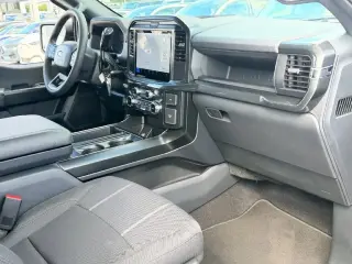 Ford F-150 2026 4x4 STX 4 puertas SuperCrew 5.5 ft. SB