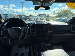 Ford F-150 2017 4x4 XLT 4dr SuperCrew 6.5 ft. SB