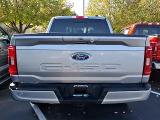 Ford F-150 2023 4x4 XLT 4dr SuperCrew 5.5 ft. SB