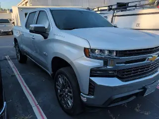 Chevrolet Silverado 1500 2019 4x2 LT 4 puertas Crew Cab 5.8 pies SB