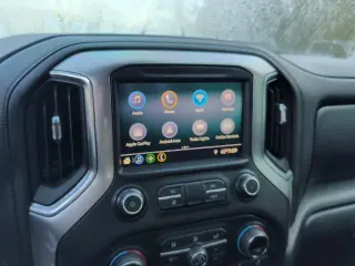 Chevrolet Silverado 1500 2019 4x2 LT 4 puertas Crew Cab 5.8 pies SB