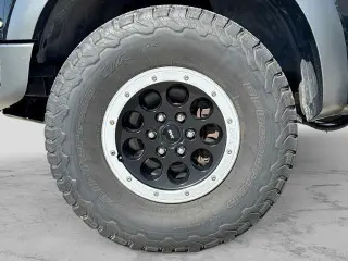 Ford F-150 2014 4x4 SVT Raptor 4dr SuperCrew Styleside 5.5 ft. SB