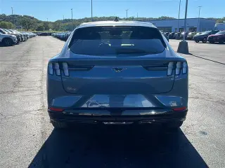 Ford Mustang Mach-E 2023 AWD Premium 4dr SUV
