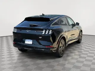 Ford Mustang Mach-E 2023 AWD California Route 1 4dr SUV