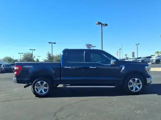 Ford F-150 2023 4x4 Lariat 4dr SuperCrew 5.5 ft. SB