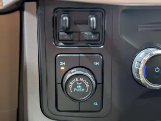 Ford F-150 2023 4x4 XLT 4dr SuperCrew 5.5 ft. SB