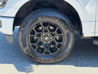 Ford F-150 2024 4x4 XLT 4dr SuperCrew 5.5 ft. SB