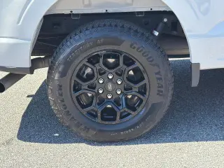 Ford F-150 2024 4x4 XLT 4dr SuperCrew 5.5 ft. SB