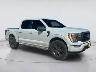 Ford F-150 2023 4x4 XL 4dr SuperCrew 5.5 ft. SB