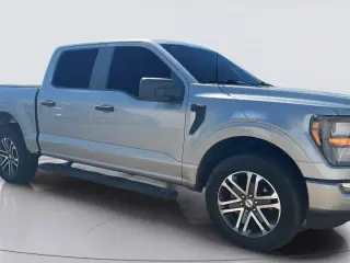 Ford F-150 2023 4x4 XL 4dr SuperCrew 5.5 ft. SB