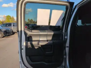 Ford F-150 2019 4x4 XLT 4dr SuperCrew 5.5 ft. SB