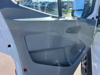 Ford Transit 2017 250 3dr SWB Low Roof Cargo Van w/60/40 Passenger Side Doors