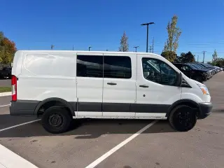 Ford Transit 2017 250 3dr SWB Low Roof Cargo Van w/60/40 Passenger Side Doors