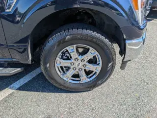 Ford F-150 2023 4x4 XLT 4dr SuperCrew 5.5 ft. SB