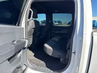 Ford F-150 2025 4x4 STX 4 puertas SuperCrew SB 5.5 pies