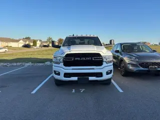 Ram 3500 2020 4x4 Big Horn 4dr Crew Cab 8 pies. LB DRW Pickup