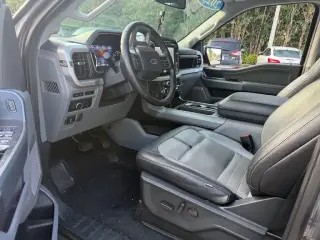 Ford F-150 2023 4x2 XL 4dr SuperCrew 5.5 ft. SB