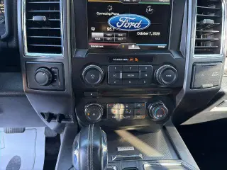 Ford F-150 2015 4x4 XLT 4dr SuperCrew 5.5 ft. SB