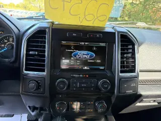 Ford F-150 2015 4x4 XLT 4dr SuperCrew 5.5 ft. SB