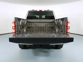 Ford F-150 2022 4x4 XL 4dr SuperCrew 5.5 ft. SB
