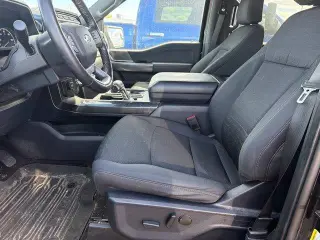 Ford F-150 2022 4x4 XLT 4dr SuperCrew 5.5 ft. SB