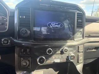 Ford F-150 2022 4x4 XLT 4dr SuperCrew 5.5 ft. SB