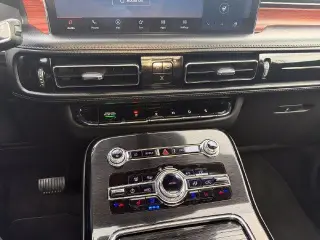 Lincoln Nautilus 2023 AWD Reserve 4dr SUV