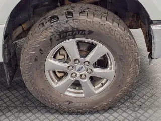 Ford F-150 2015 4x4 XLT 4dr SuperCrew 5.5 ft. SB