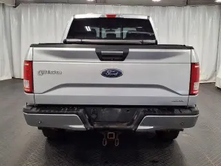 Ford F-150 2015 4x4 XLT 4dr SuperCrew 5.5 ft. SB