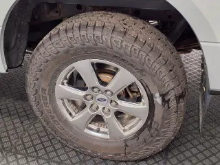 Ford F-150 2015 4x4 XLT 4dr SuperCrew 5.5 ft. SB