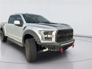 Ford F-150 2018 4x4 Raptor 4dr SuperCrew 5.5 ft. SB