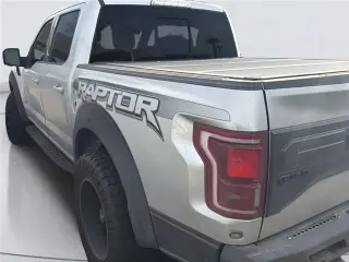 Ford F-150 2018 4x4 Raptor 4dr SuperCrew 5.5 ft. SB