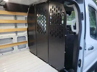 Ford Transit 2025 250 3dr SWB Techo Bajo Furgón de Carga