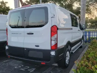 Ford Transit 2025 250 3dr SWB Techo Bajo Furgón de Carga