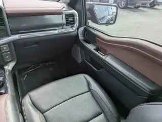 Ford F-150 2023 4x4 Lariat 4dr SuperCrew 6.5 ft. SB