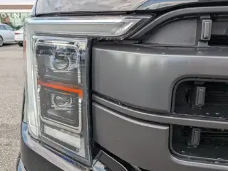 Ford F-150 2023 4x4 Lariat 4dr SuperCrew 6.5 ft. SB